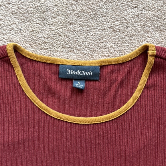 ModCloth Ribbed Three Quarter Sleeve Ruffle Shirt - Picture 2 of 7